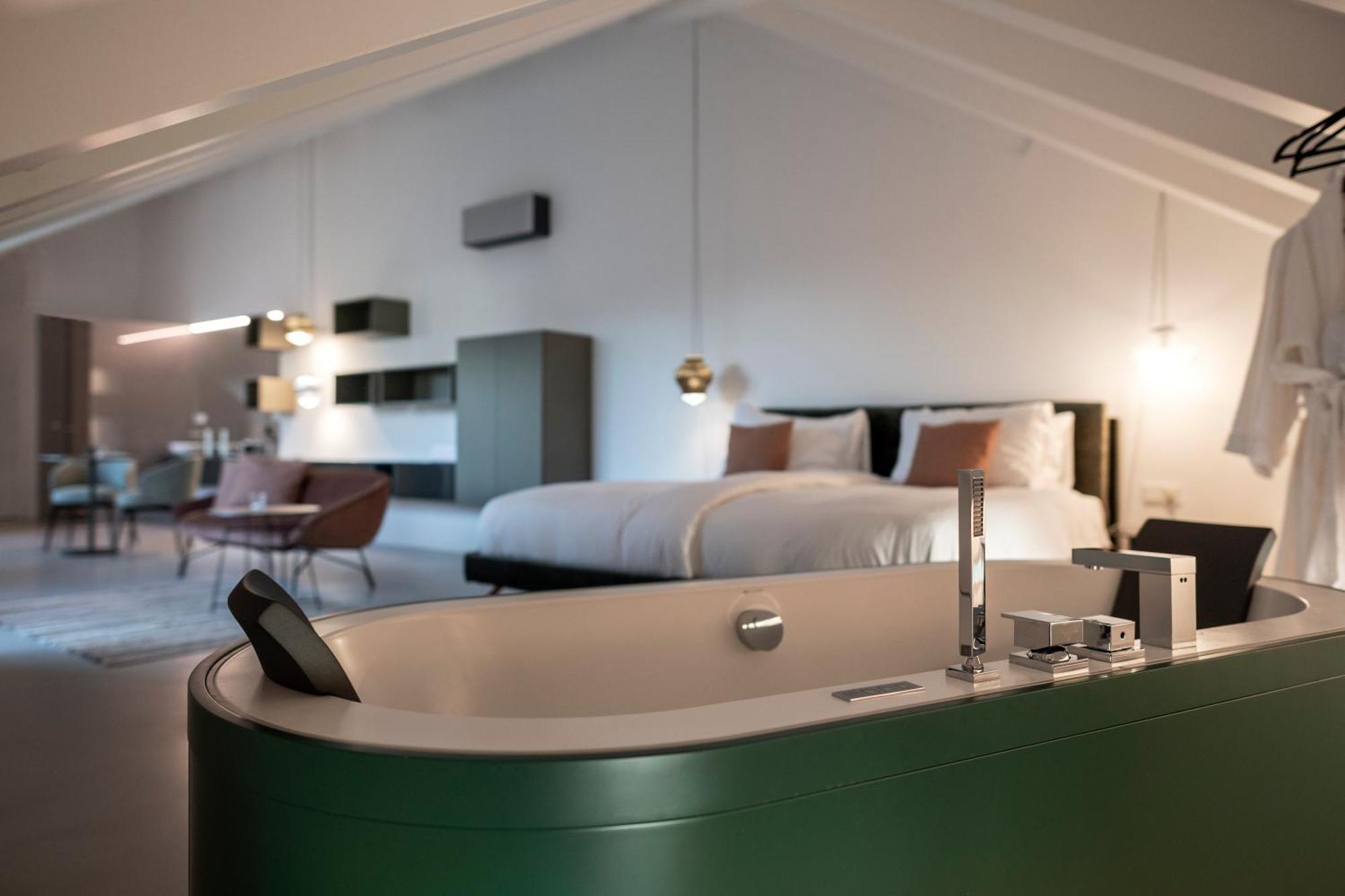 Designhotel Gius La Residenza Caldaro Bilik gambar